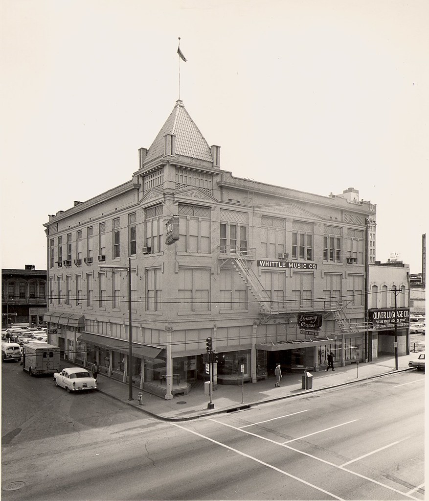 Whittle Music, Dallas Early 60s shot of Whittle Music Stor… Flickr