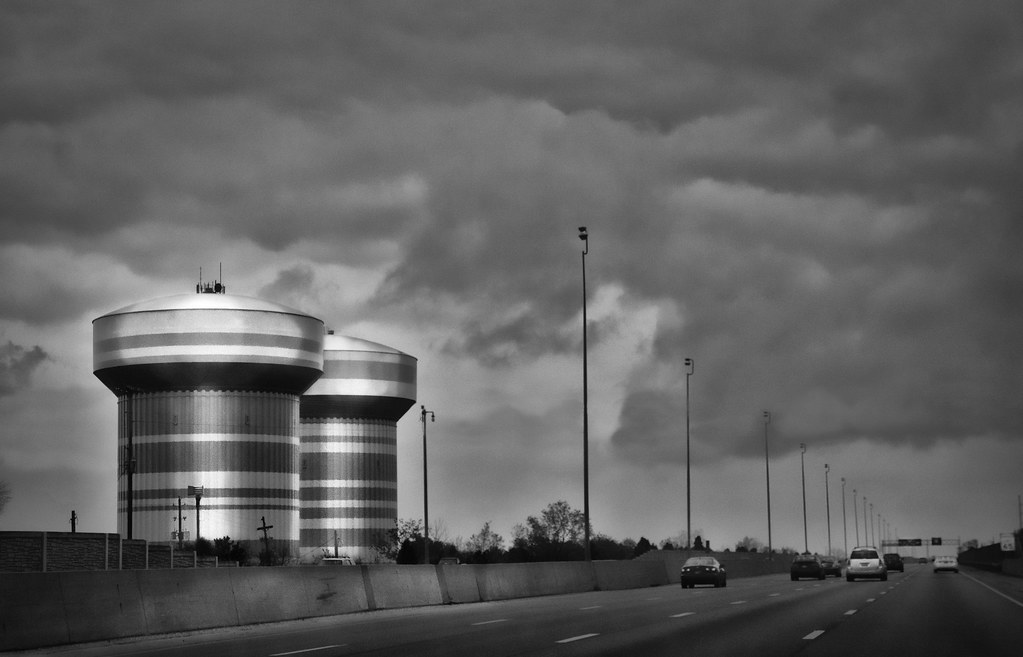 Twin Water Towers in Columbus, Ohio This is another shot t… Flickr