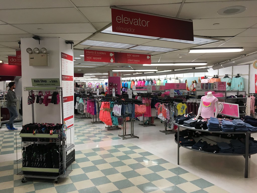 Kmart, Penn Plaza, Manhattan, NY The Penn Plaza Kmart stor… Flickr