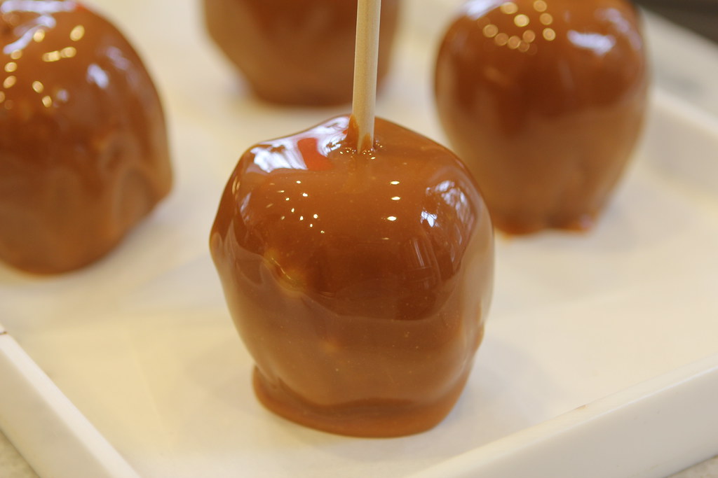 Caramel Apples, Wythe Candy Store, Williamsburg, Virginia Flickr