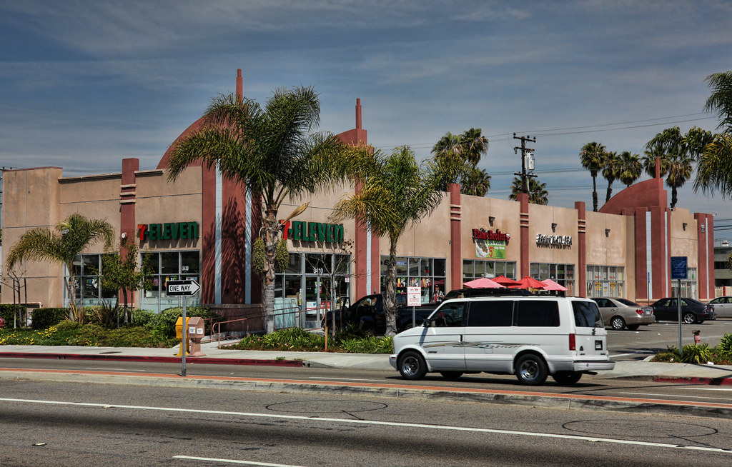 IMG_3392 On the corner of Wardlow and Long Beach Boulevard… Flickr
