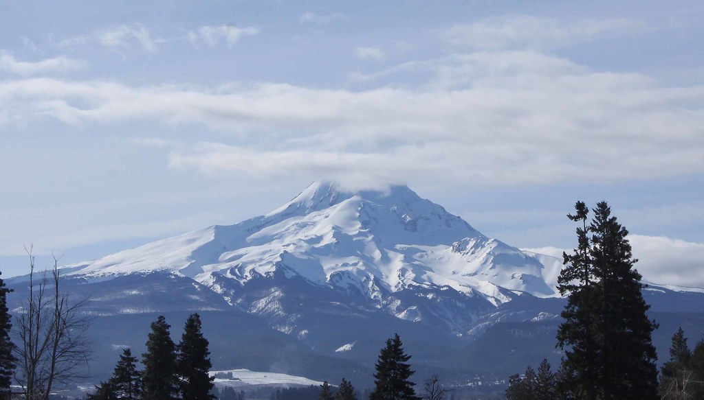 Mt Hood, Oregon Seen from near the town of Parkdale, Orego… Chuck