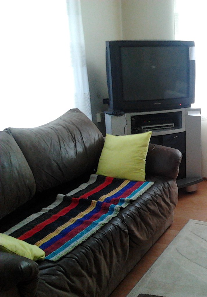 Tv= 20 € , Stand Tv Table=15€, Furniture=Free Tv= 20 € , S… Flickr