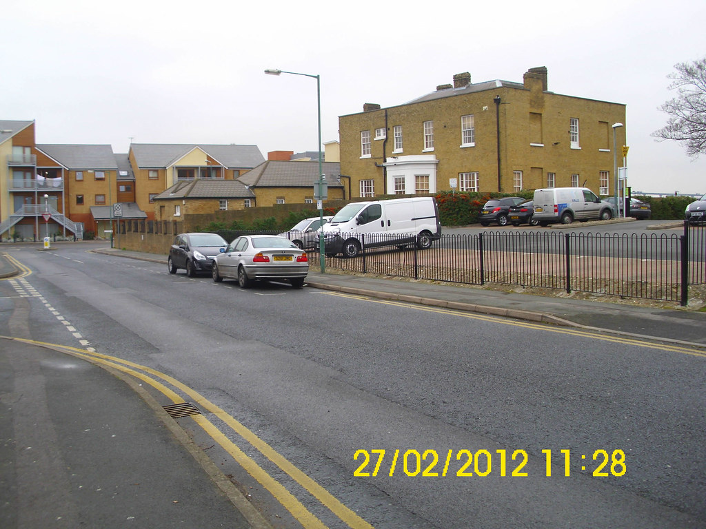 Eagles Road leading to Station Road Greenhithe Greenhithe Marina