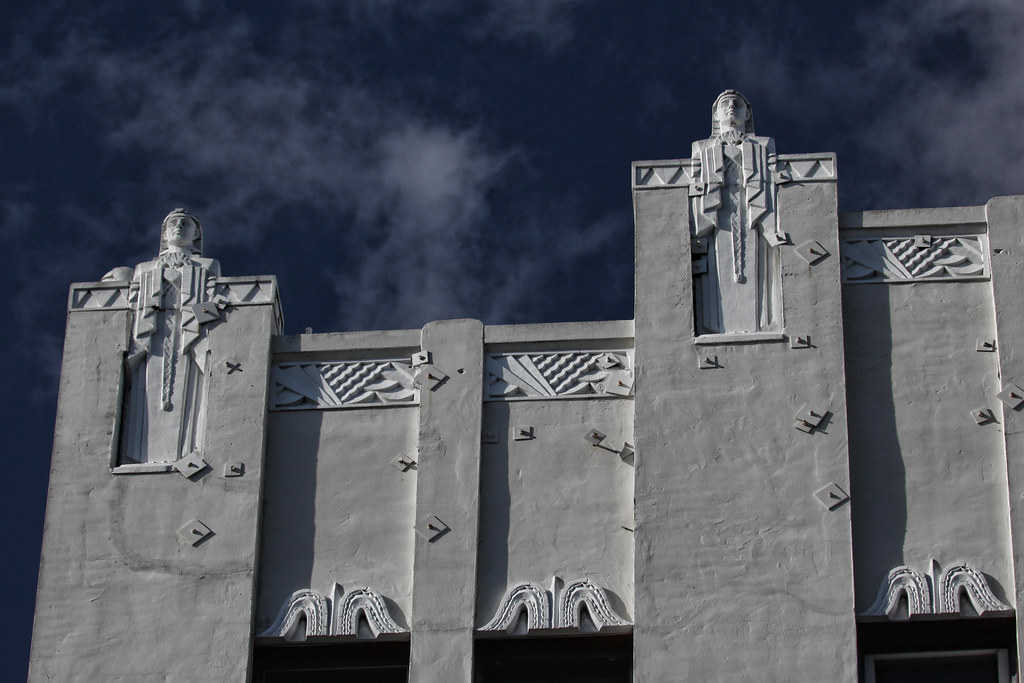 Val D'Amour Apartments (Southwest Upper Detail) IMG_3150 Darren