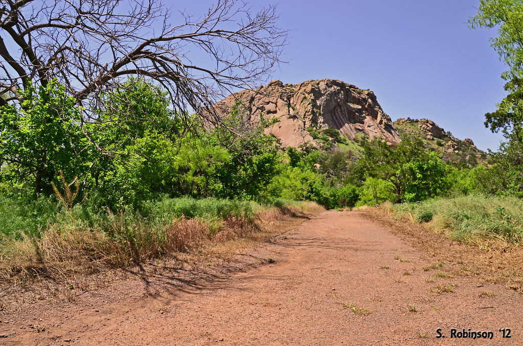 Heading in Part of Quartz Mountain State Park in Altus Okl… Flickr