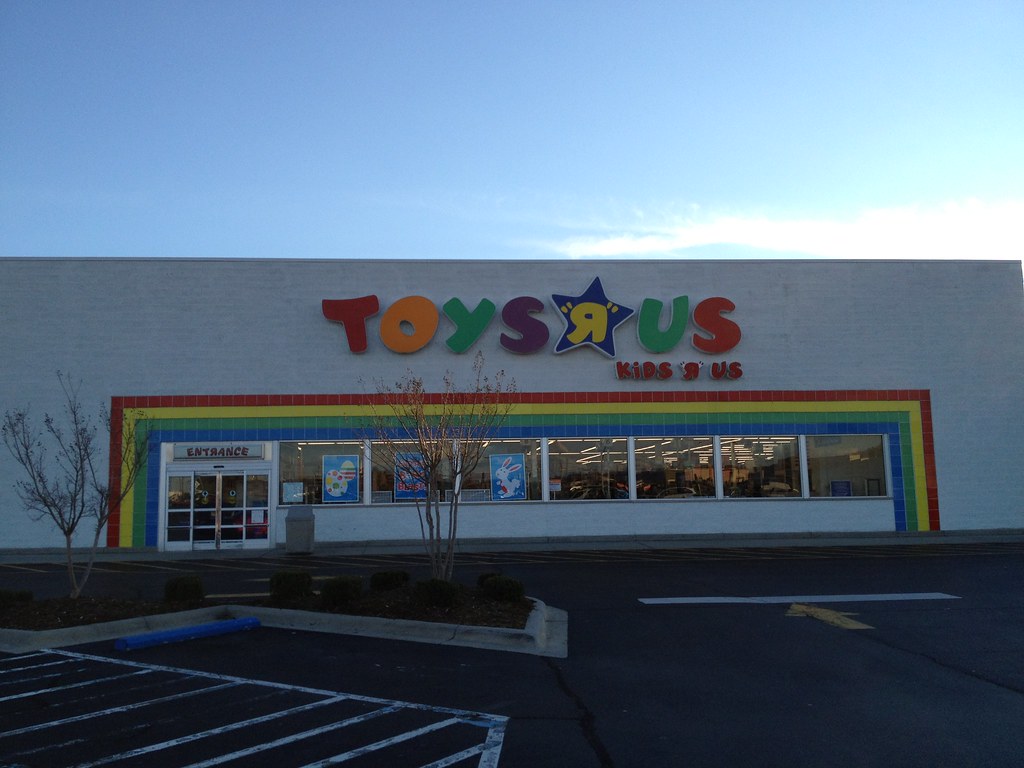 Toys R Us Hickory, NC Mike Kalasnik Flickr