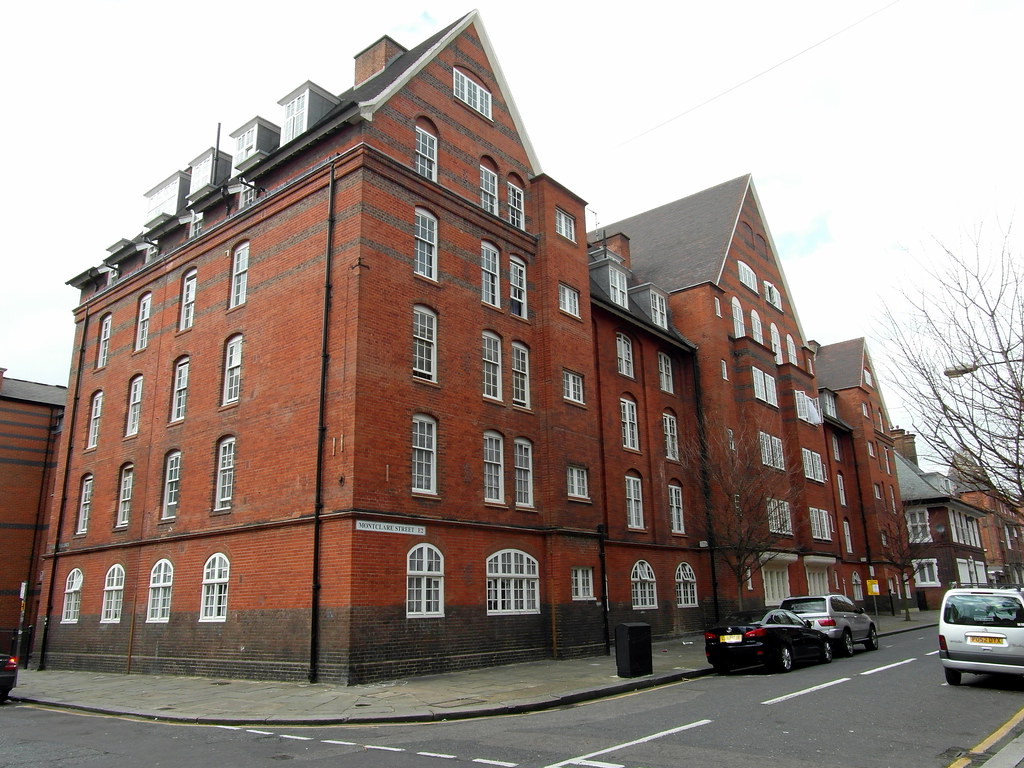 Cookham House Montclare Street, Bethnal Green. Designed by… Flickr
