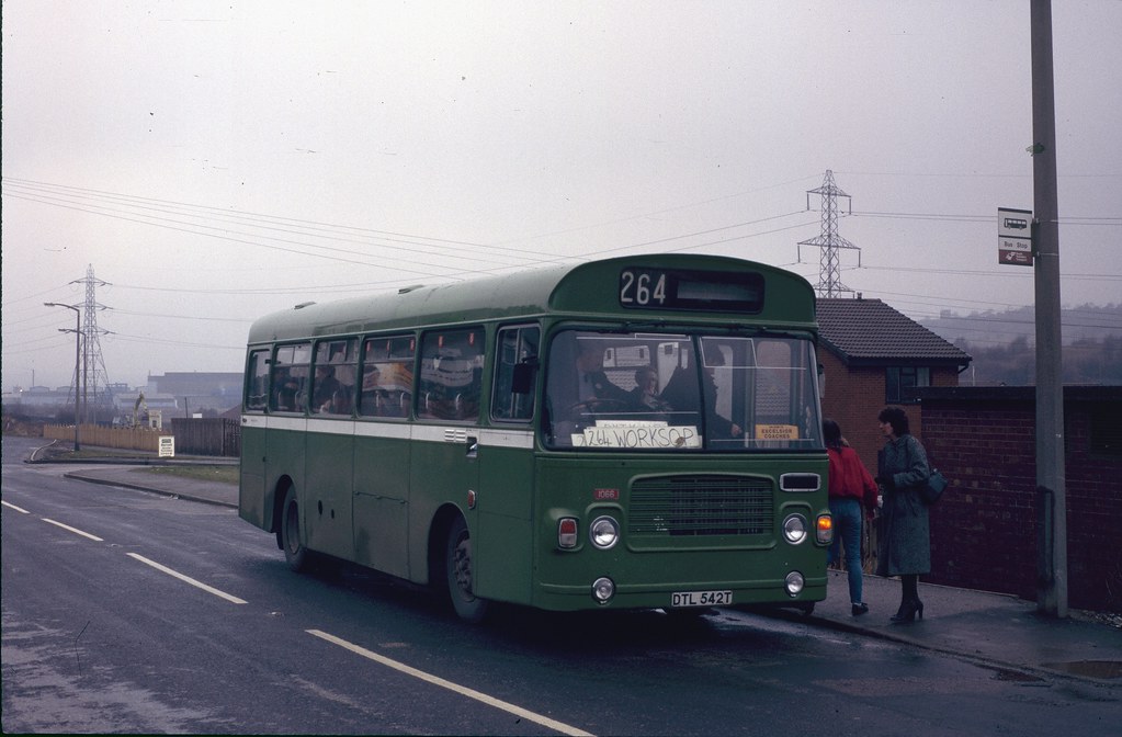 1066. DTL 542T Lincolnshire Road Car on hire to Excelsior