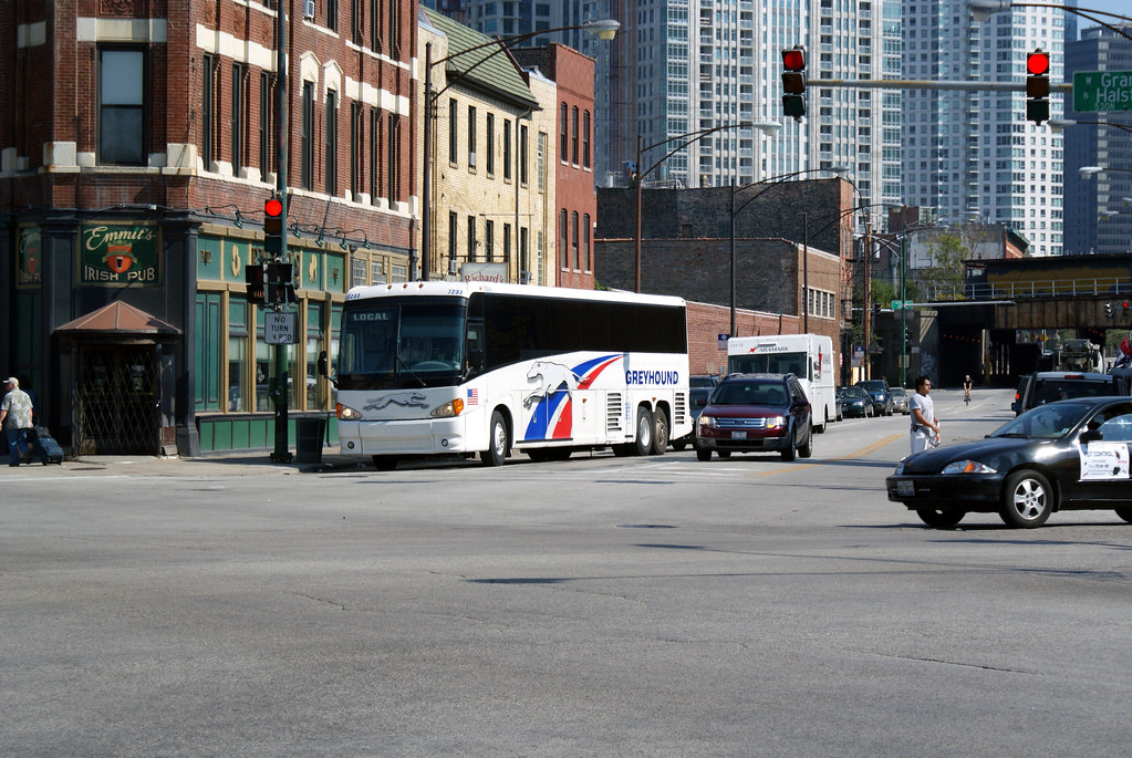 Greyhound 7233 Chicago mbernero Flickr