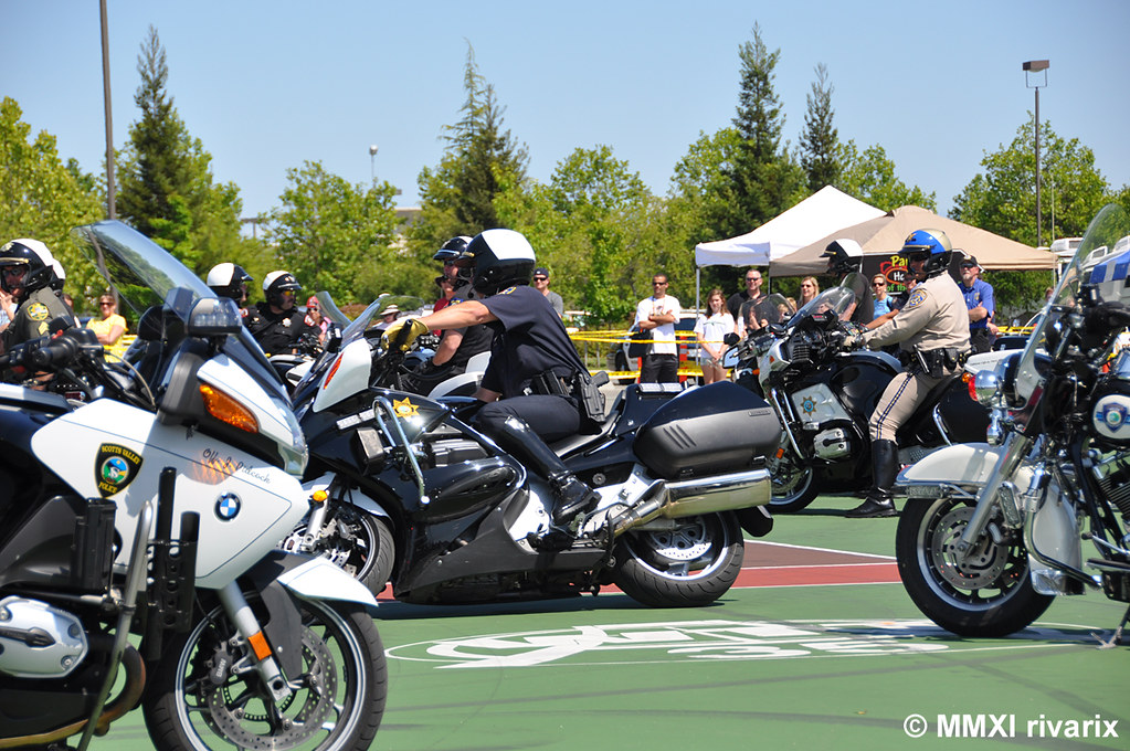 352 Roseville Safety Day Roseville PD Manoeuvring inside… Flickr