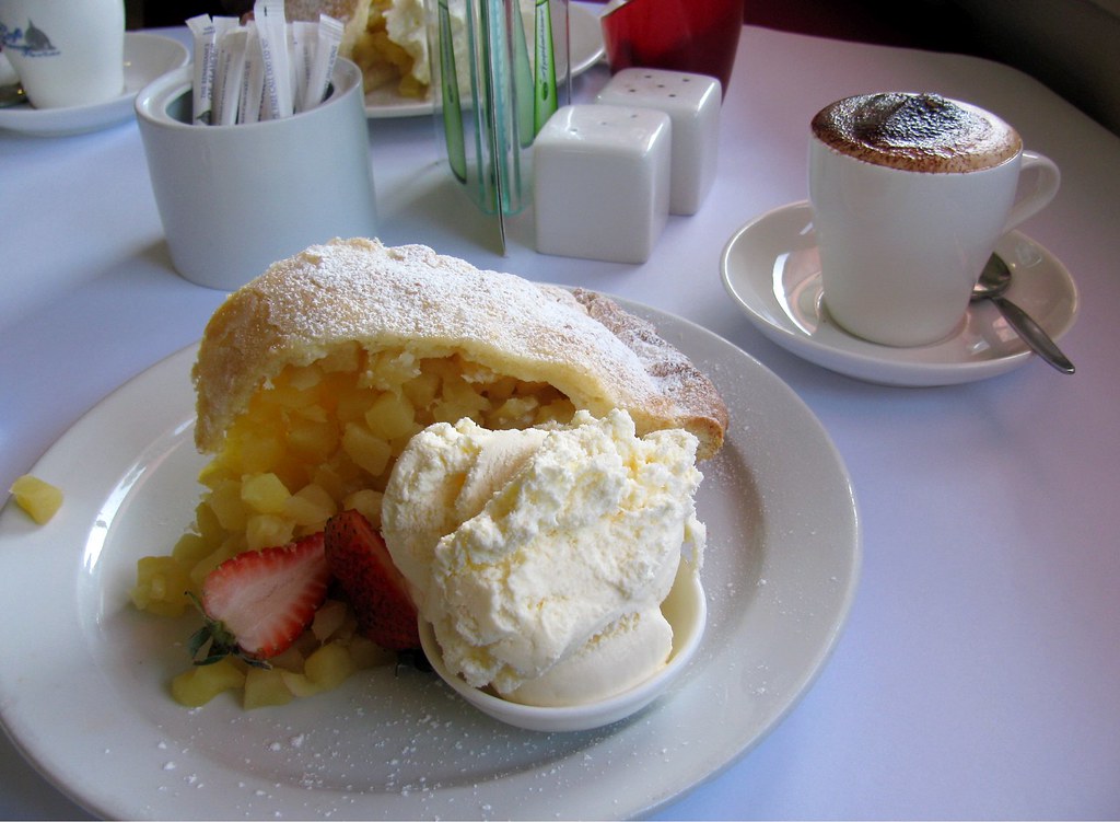 Apple Pie, Bellbird Cafe, Kurrajong Heights, NSW. 984 Bell… Flickr