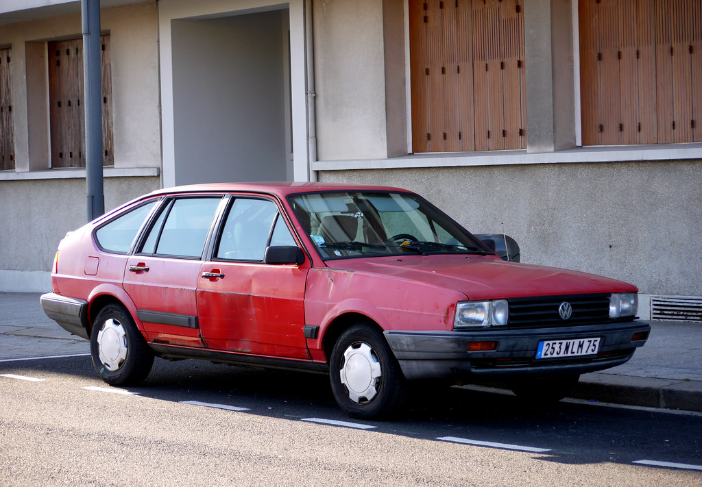 Dieppe, SeineMaritime France 1987 Volkswagen Passat Tre… Flickr