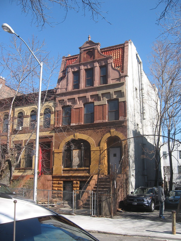 427 E. 140th St., Mott Haven Queen Anne Row House (189719… Flickr