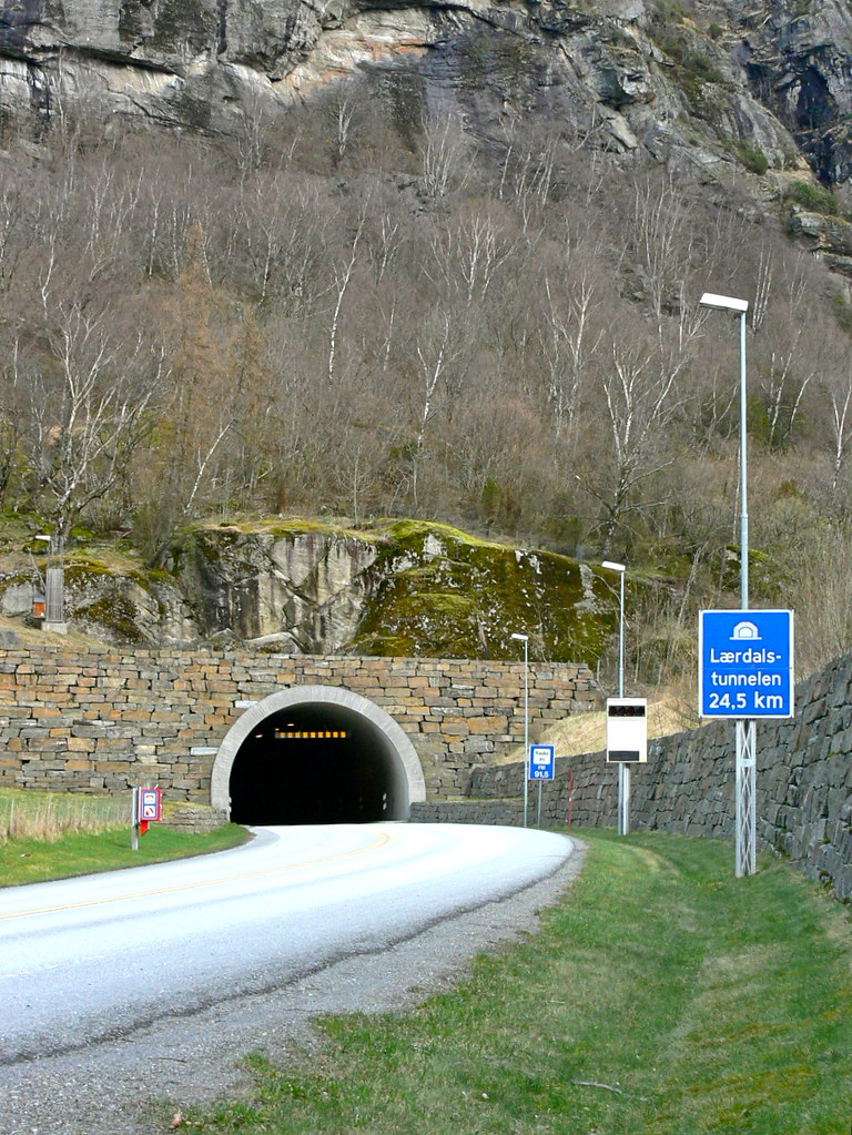 Lærdal Tunnel The longest road tunnel in the world, 24.51m… Flickr