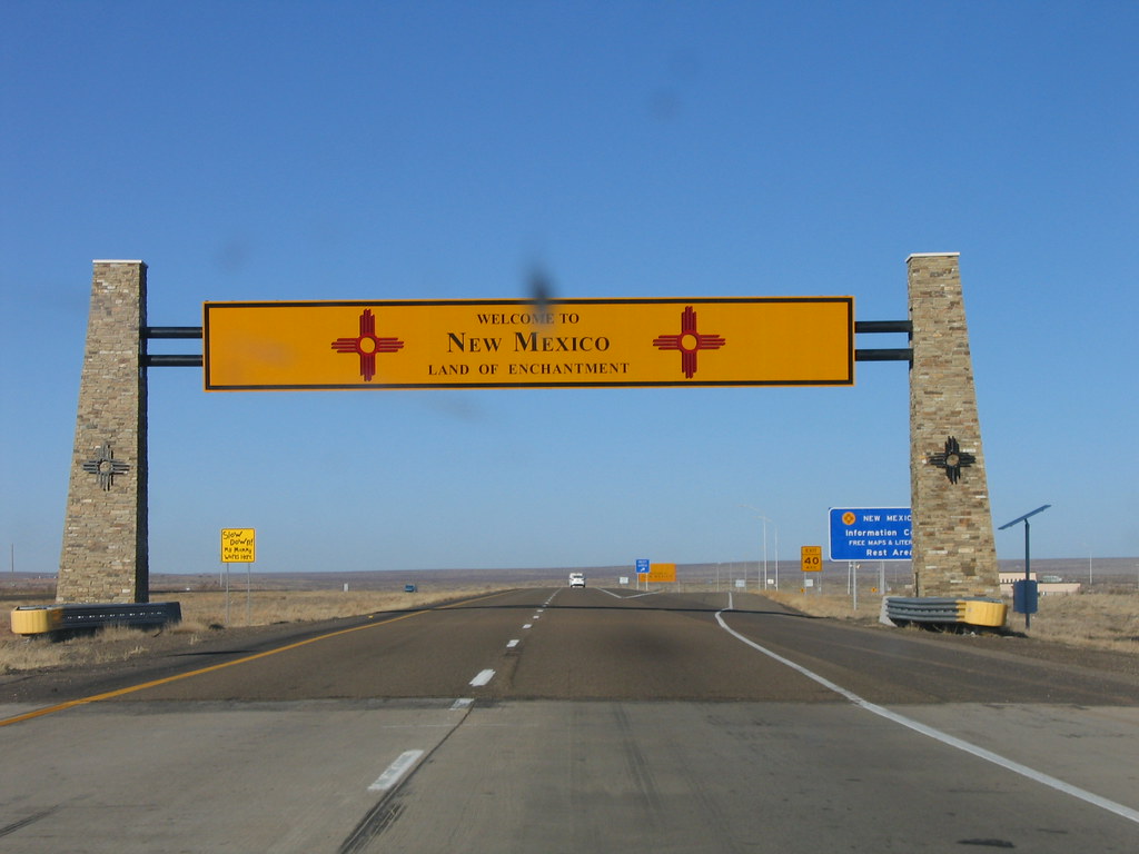 Eastern Border of New Mexico on I40 That is one flat, emp… Flickr