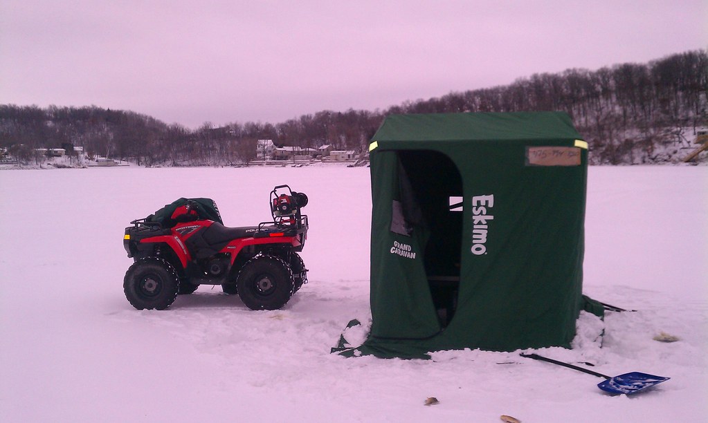 Ice fishing Lake Zumbro. bvolk34 Flickr