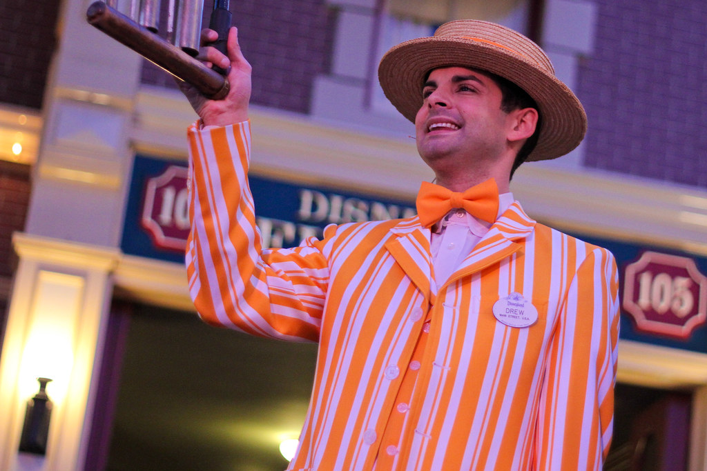 Dapper Dans 530 Set, Main Street, Disneyland, February 12… Flickr