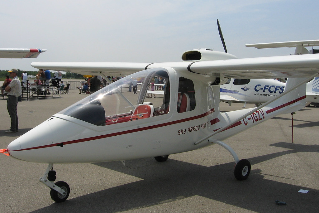 Aircraft Aviation Expo, Oshawa. John Vetterli Flickr