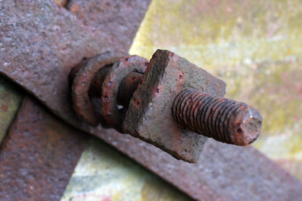 rusty nut washers and bolt Leo Reynolds Flickr