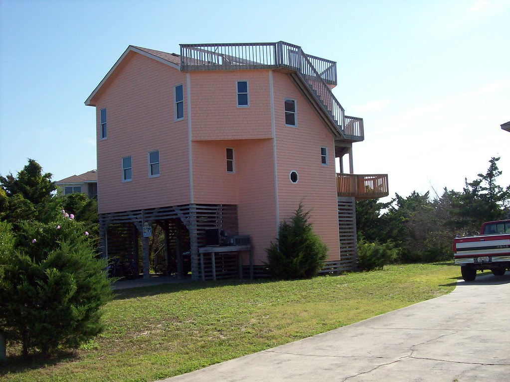 Avon, NC Beach house The beach house that sleeps ten, has … Flickr