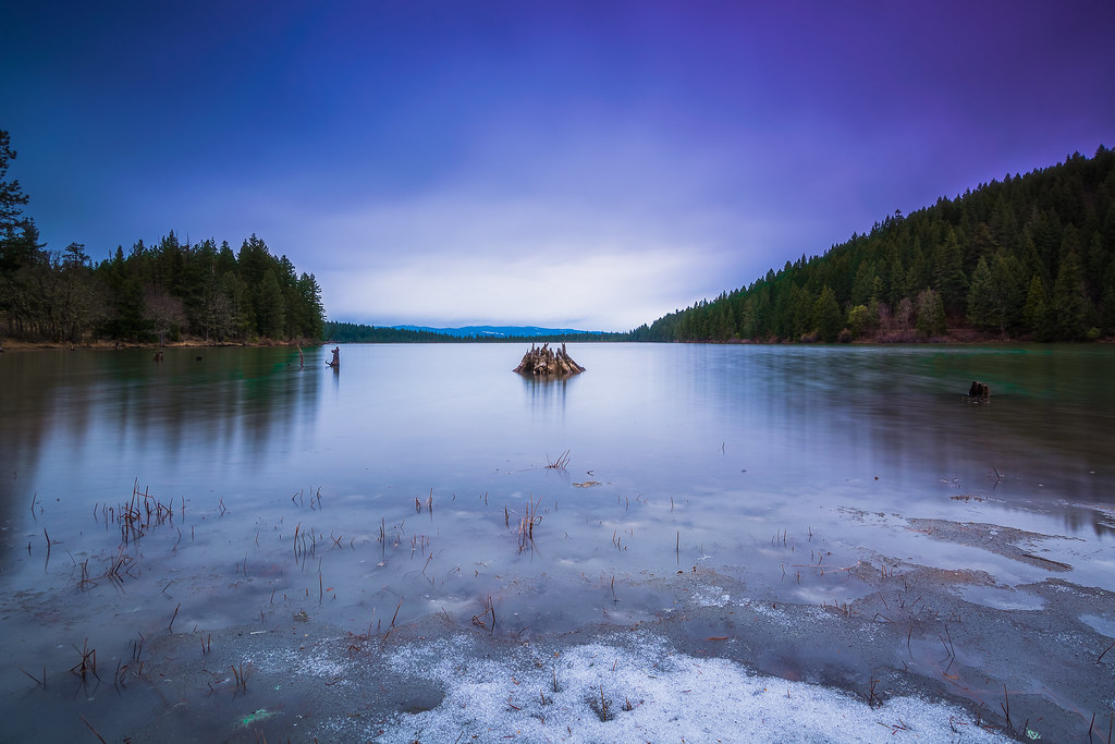 Willow Lake Rainy and Overcast doesn't mean you don't go o… Flickr