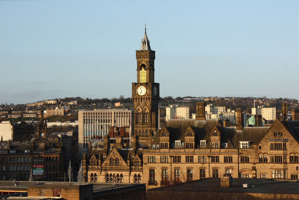 Bradford City Hall Bradford City Hall, taken from the 8th … Flickr