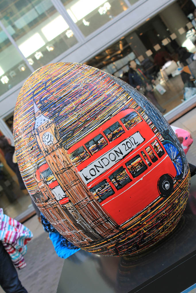 The Big Egg Hunt Eggsquisit london by Paul Kenton No130 Sam