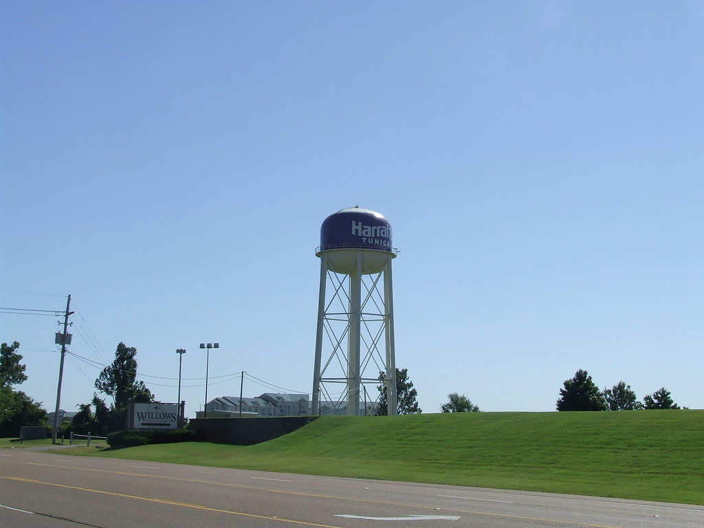 Harrahs Water Tower Harrah's built their casino in a commu… Flickr