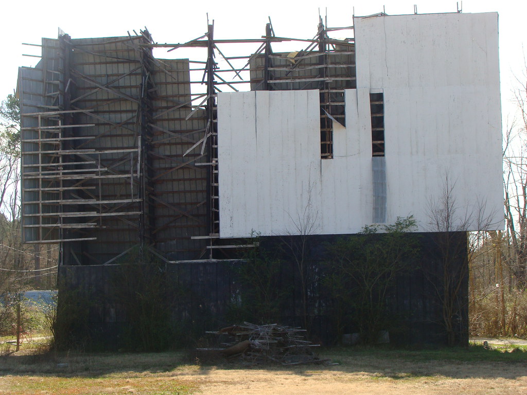 Piedmont Drive InGone Now Drive In opened in 1952 and h… Flickr