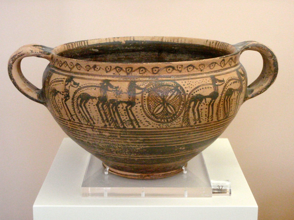 Argive Geometric kantharos with horses From Argos. Middle … Flickr