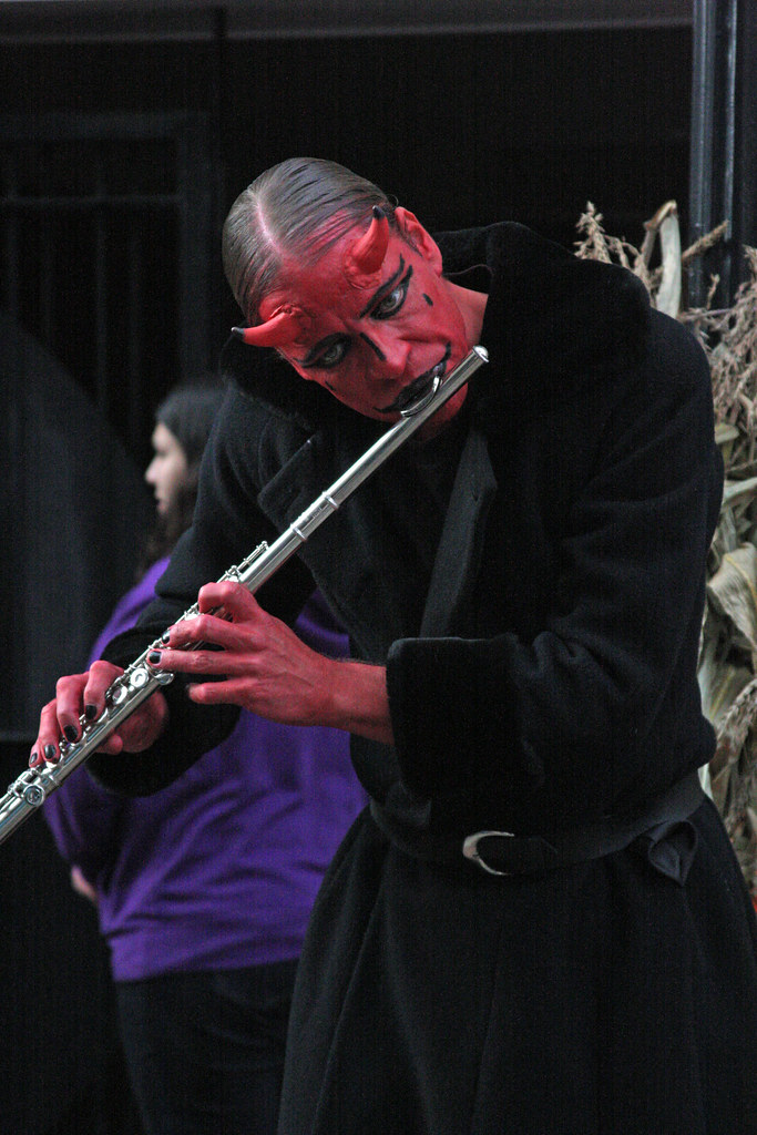 Devil's Flute Salem, MA Season of Witches Lonzo Breed Flickr