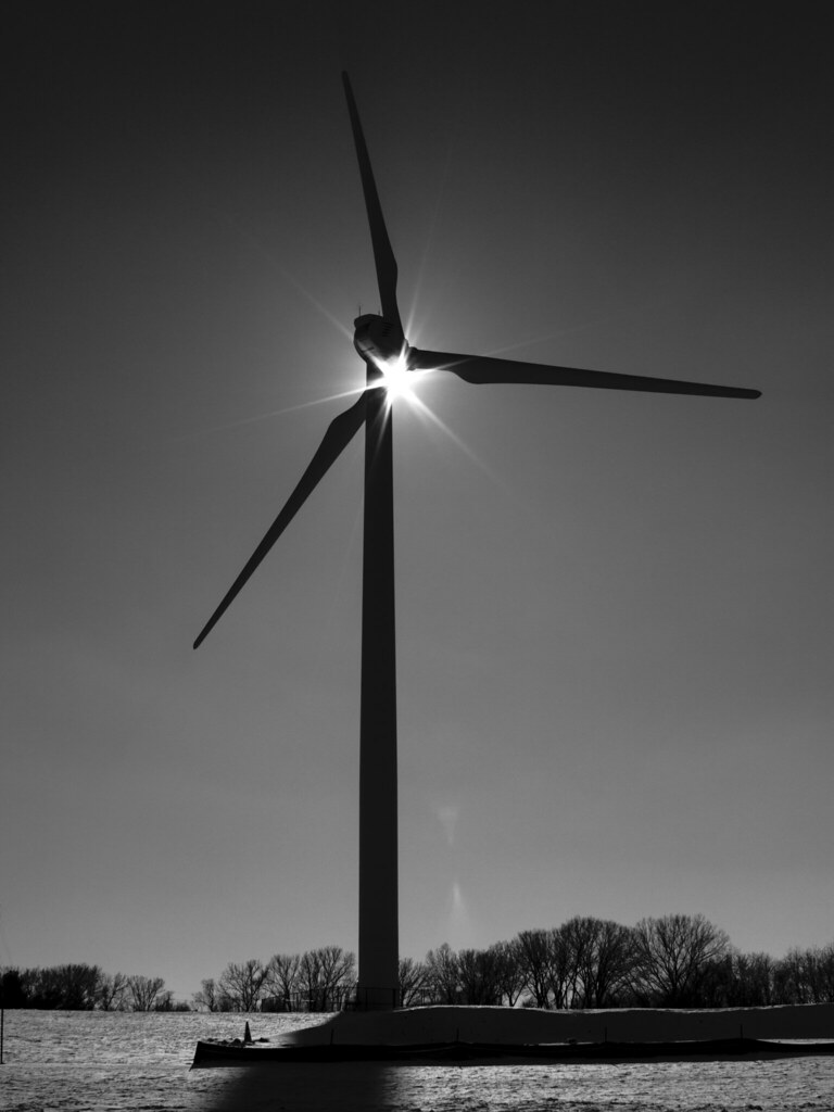 Kirkwood Wind Turbine The 2.5 megawatt Clipper wind turbin… Flickr