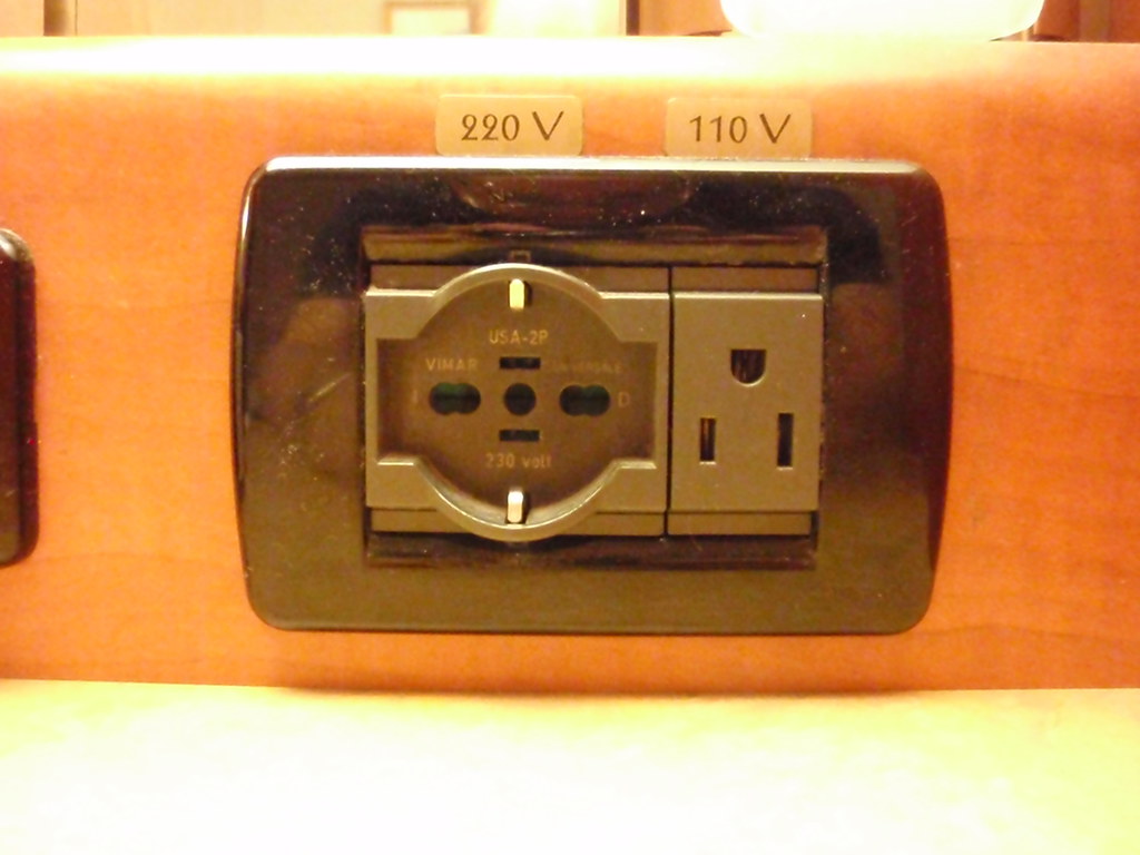 P2256102 The one power outlet in the room that blew up 2 p… Flickr