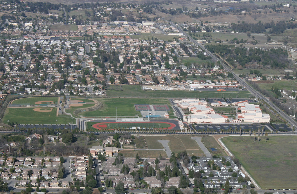 Lake Elsinore Lake Elsinore, Riverside County, California,… Flickr