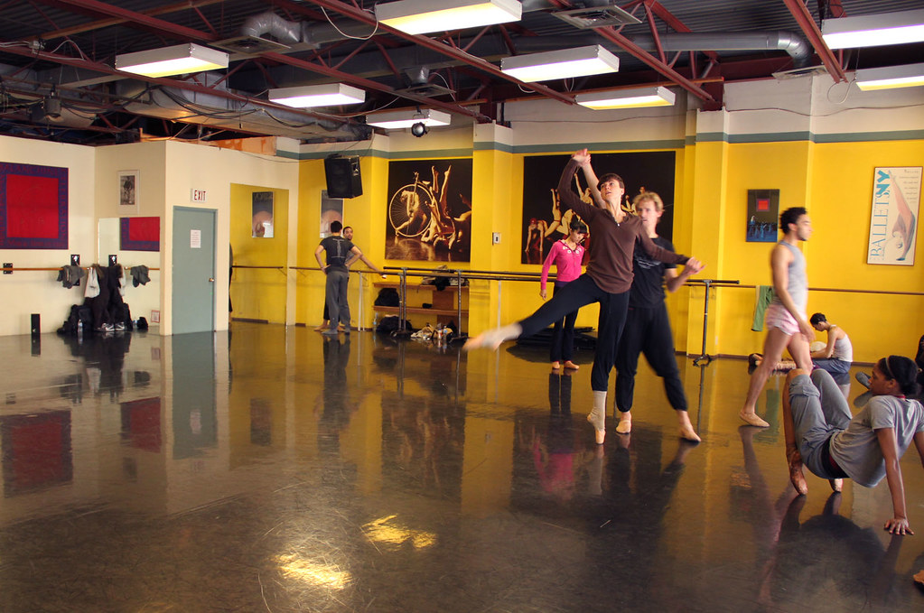 Alonzo King LINES ballet rehearsal at Harbour Dance Studio… Flickr