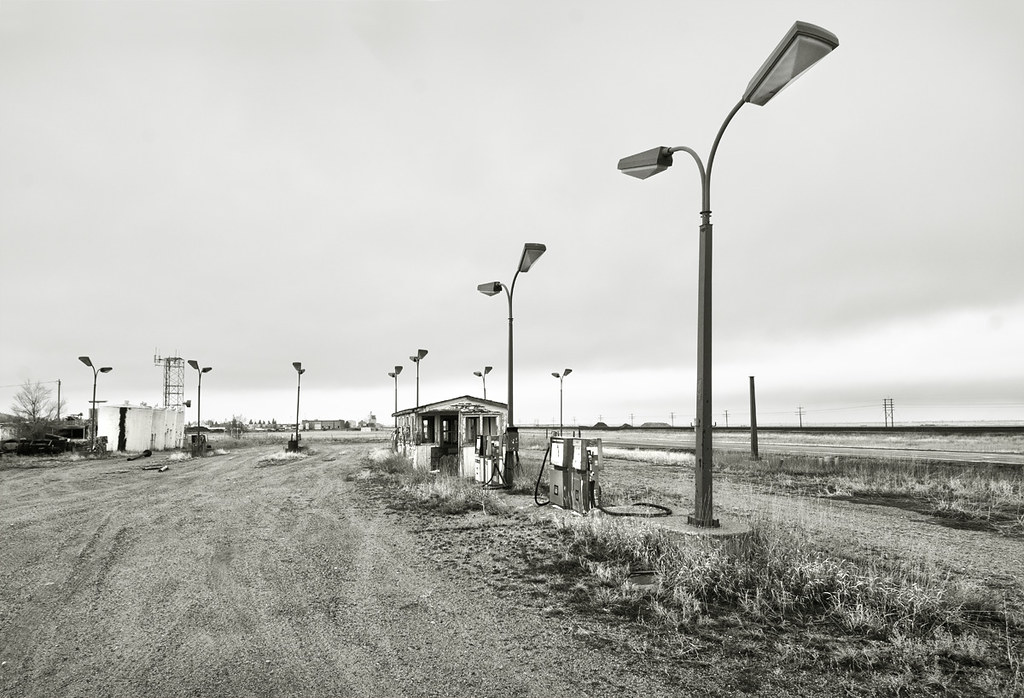 State Line Gas Station Lincoln Highway on the border betwe… Flickr