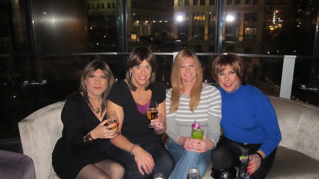 Rebar Lounge (Trump Tower Chicago) Feb. 10, 2012 Tiffany, … Flickr
