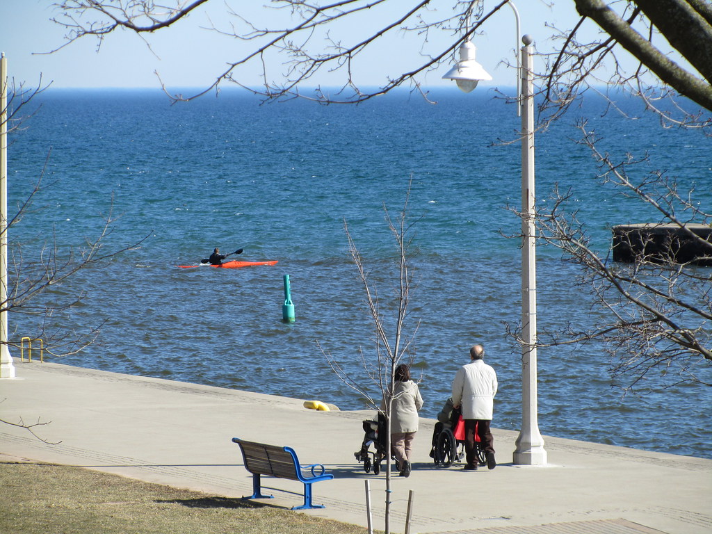 Kayak Bronte Harbour JP Newell Flickr