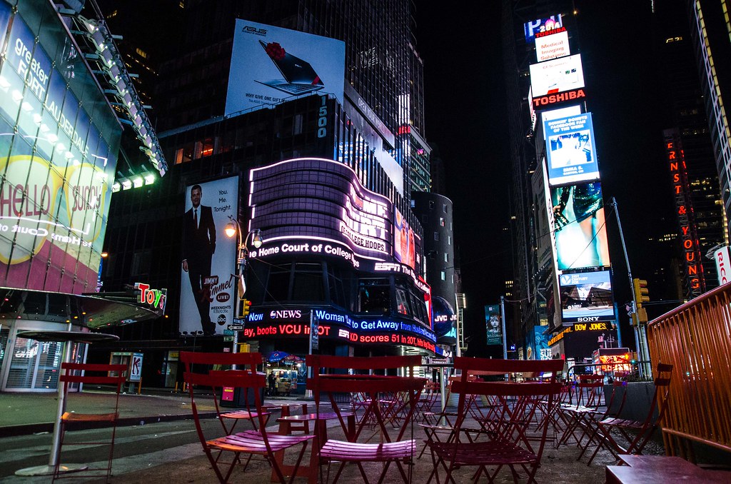 NYC SP "Late Night" 4am Time Square Christophe LEUNG Flickr