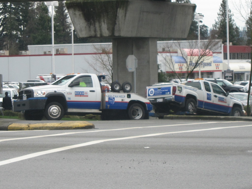 roadside assistance A BCAA tow truck assisting a BCAA road… Flickr