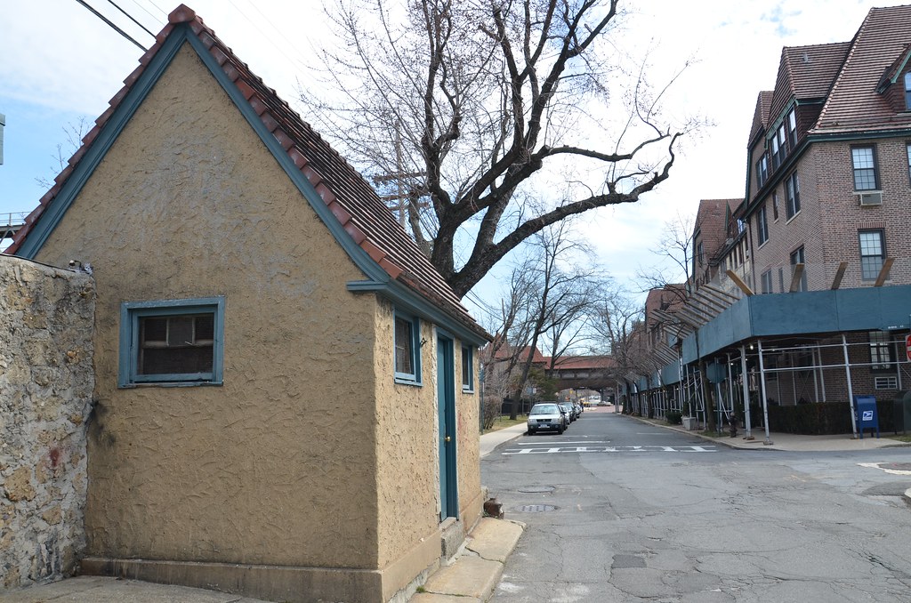Burns Street In Forest Hills Gardens, Queens. Joe Shlabotnik Flickr