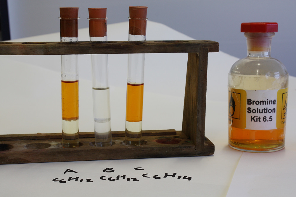 Test for unsaturated hydrocarbons using bromine solution Flickr