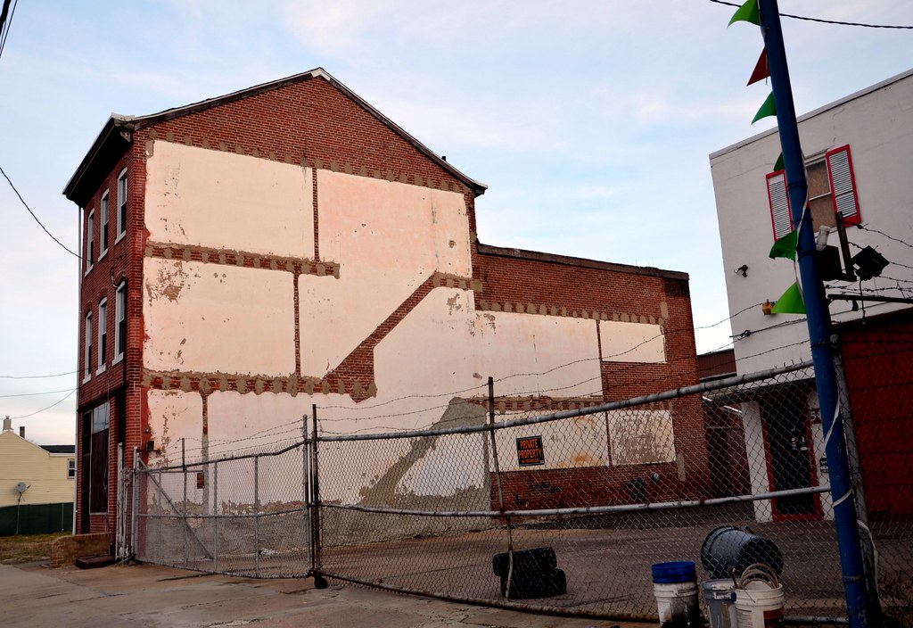 Building on Perry Street Trenton NJ Silhouette of lost pa… Flickr