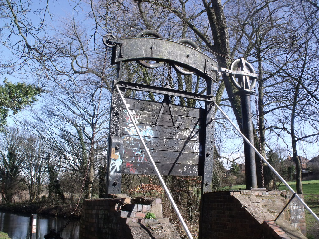 StratfordonAvon Canal Kings Norton Lifford Bridge and Guilltine