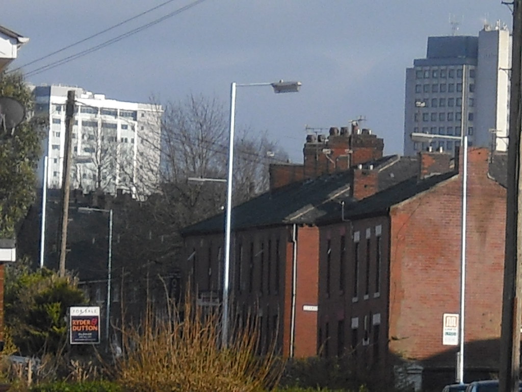 Chadderton, Oldham. Burnley Lane Chadderton Oldham. p4342yahoo.co