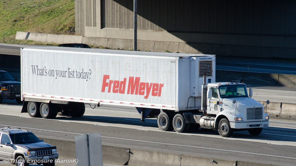 Fred Meyer / Freight NW International 20131207 AaronK Flickr