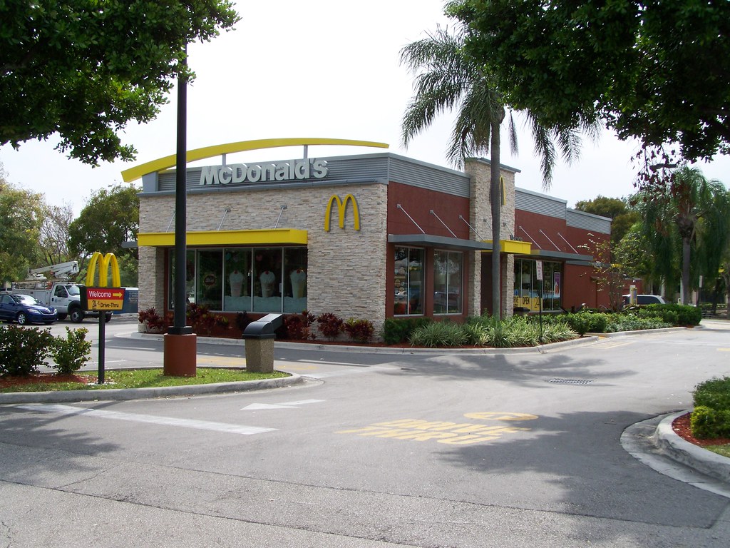 100_9688 7200 West McNab Road,North Lauderdale, Florida ncokecan