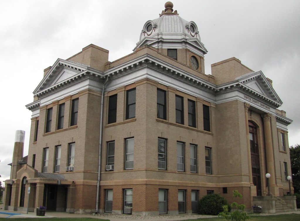 Courthouse Carrington, ND4 Seth Gaines Flickr
