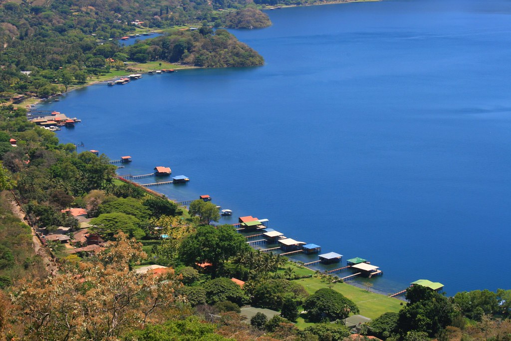 Lake Coatepeque David Curry Flickr
